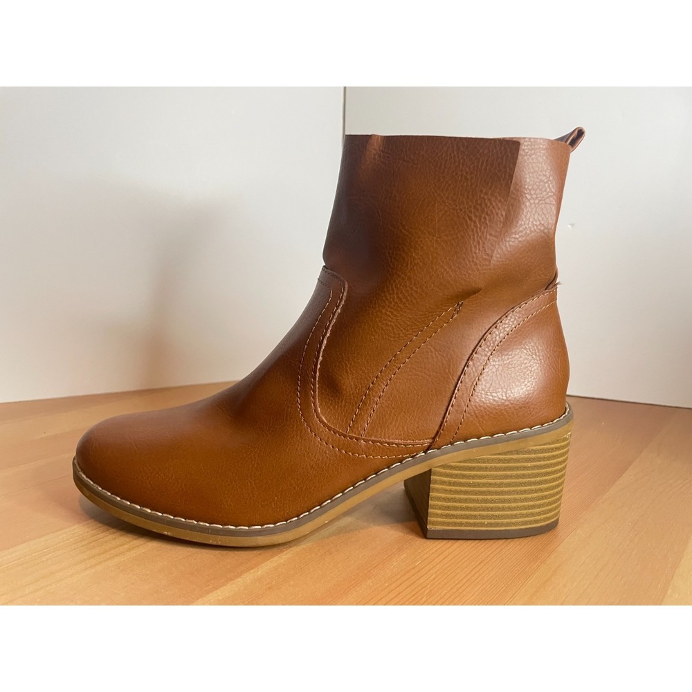 Mossimo Brown pull-on Block Heel Ankle Boots Size 9.5 US - Picture 3 of 11